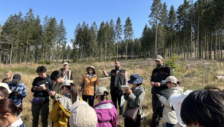 Japan Summerschool zu Besuch im Nationalpark